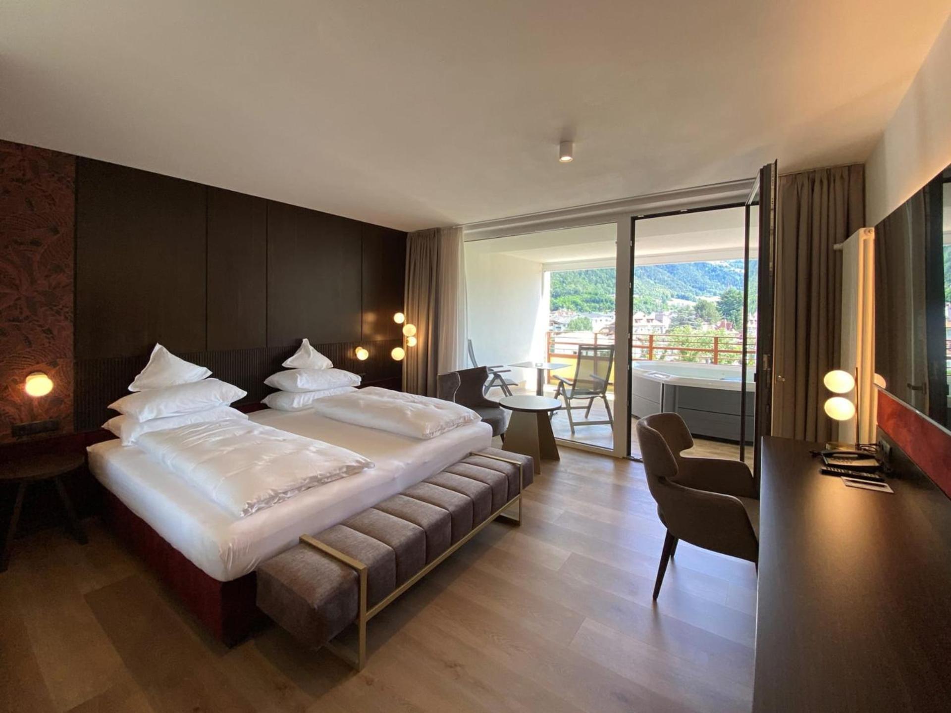 Dominik Alpine City Wellness Hotel - Adults Only Bressanone Exterior foto