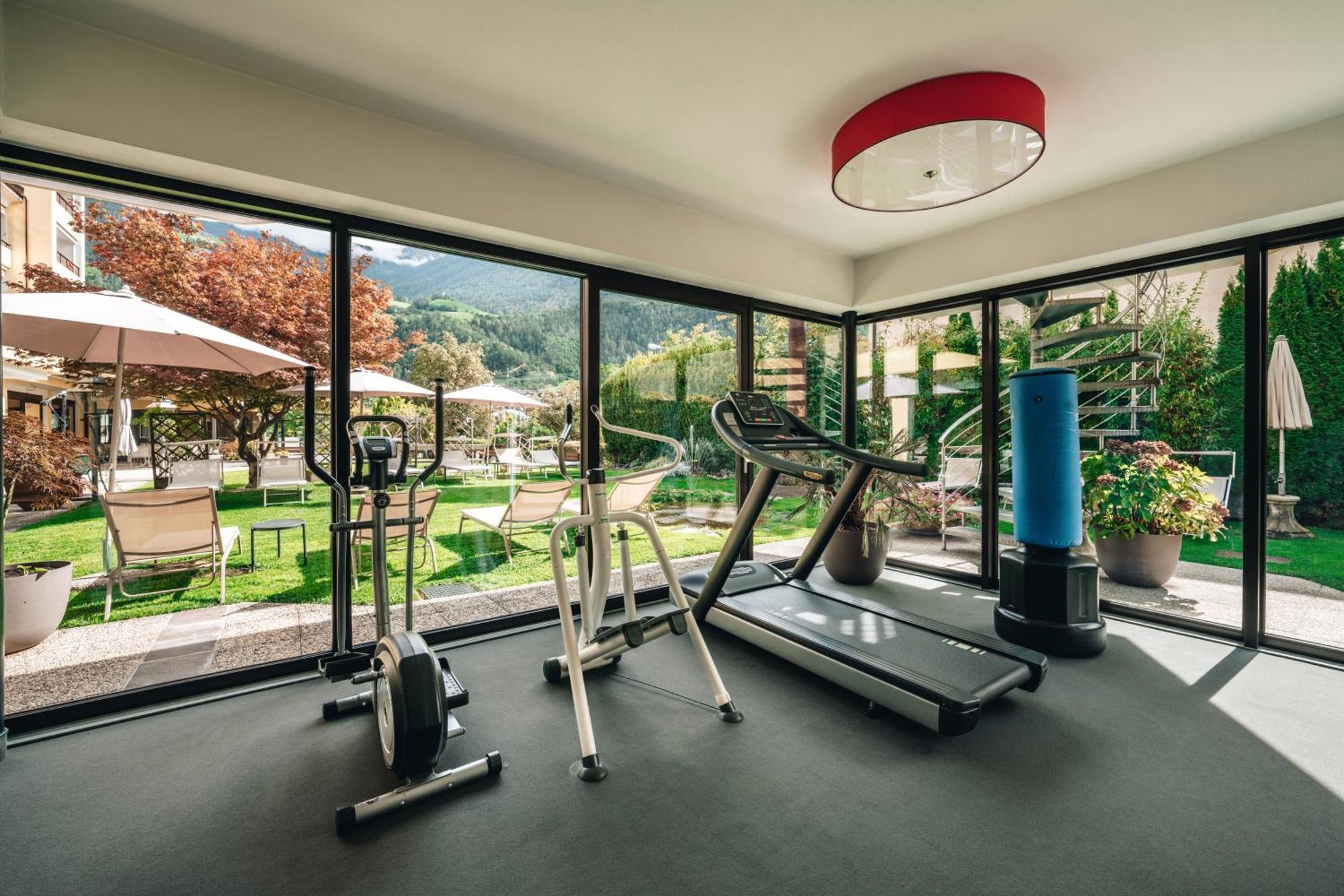 Dominik Alpine City Wellness Hotel - Adults Only Bressanone Exterior foto